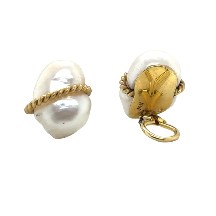 Maz Baroque Pearl 14 Karat Yellow Gold Ear-Clip Contemporary Earrings