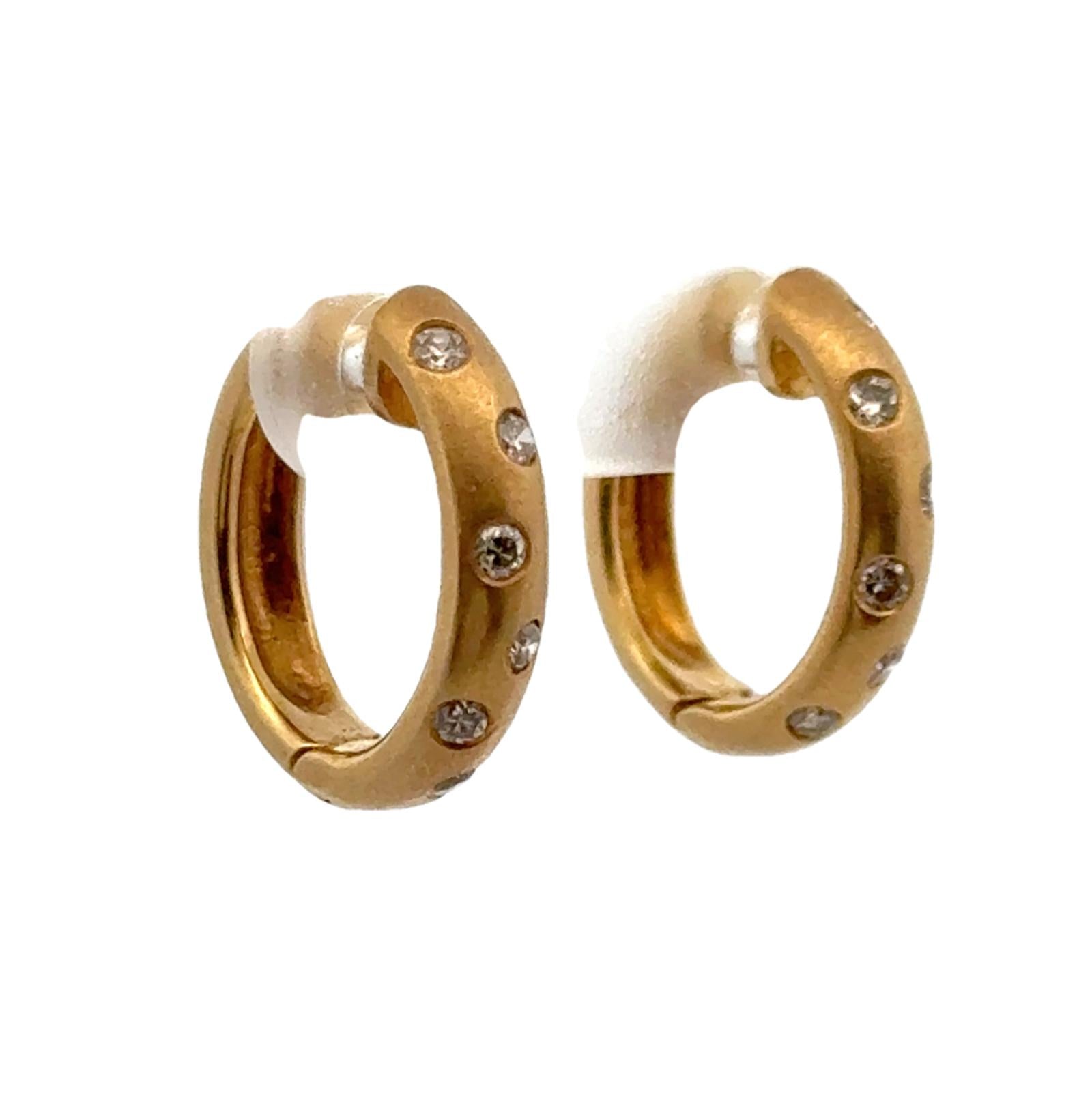 Diamond Brushed Finish 18 Karat Yellow Gold Etoile Style Hoop Earrings