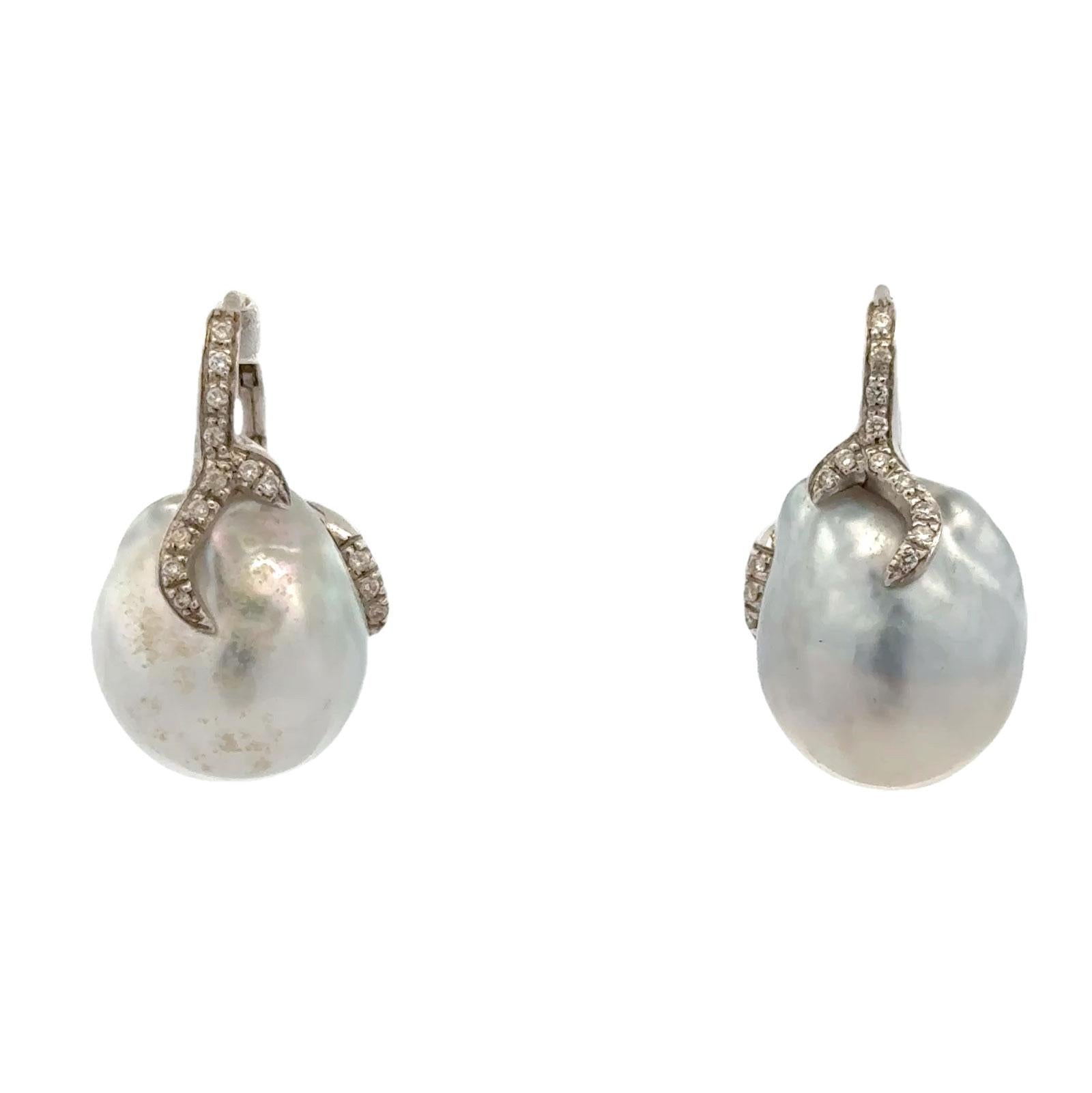 Diamond Baroque Pearl 18 Karat White Gold Drop Earrings