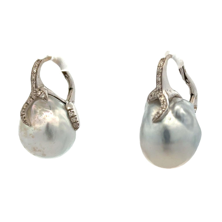 Diamond Baroque Pearl 18 Karat White Gold Drop Earrings