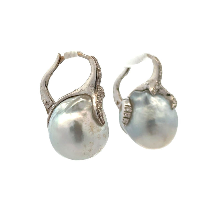 Diamond Baroque Pearl 18 Karat White Gold Drop Earrings