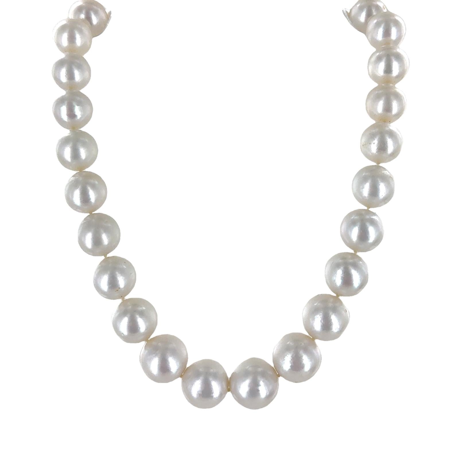 South Sea Pearl Diamond Necklace 18 Karat White Gold Ball Clasp 16.5 Inches