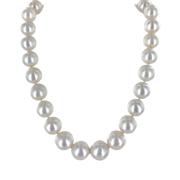 South Sea Pearl Diamond Necklace 18 Karat White Gold Ball Clasp 16.5 Inches