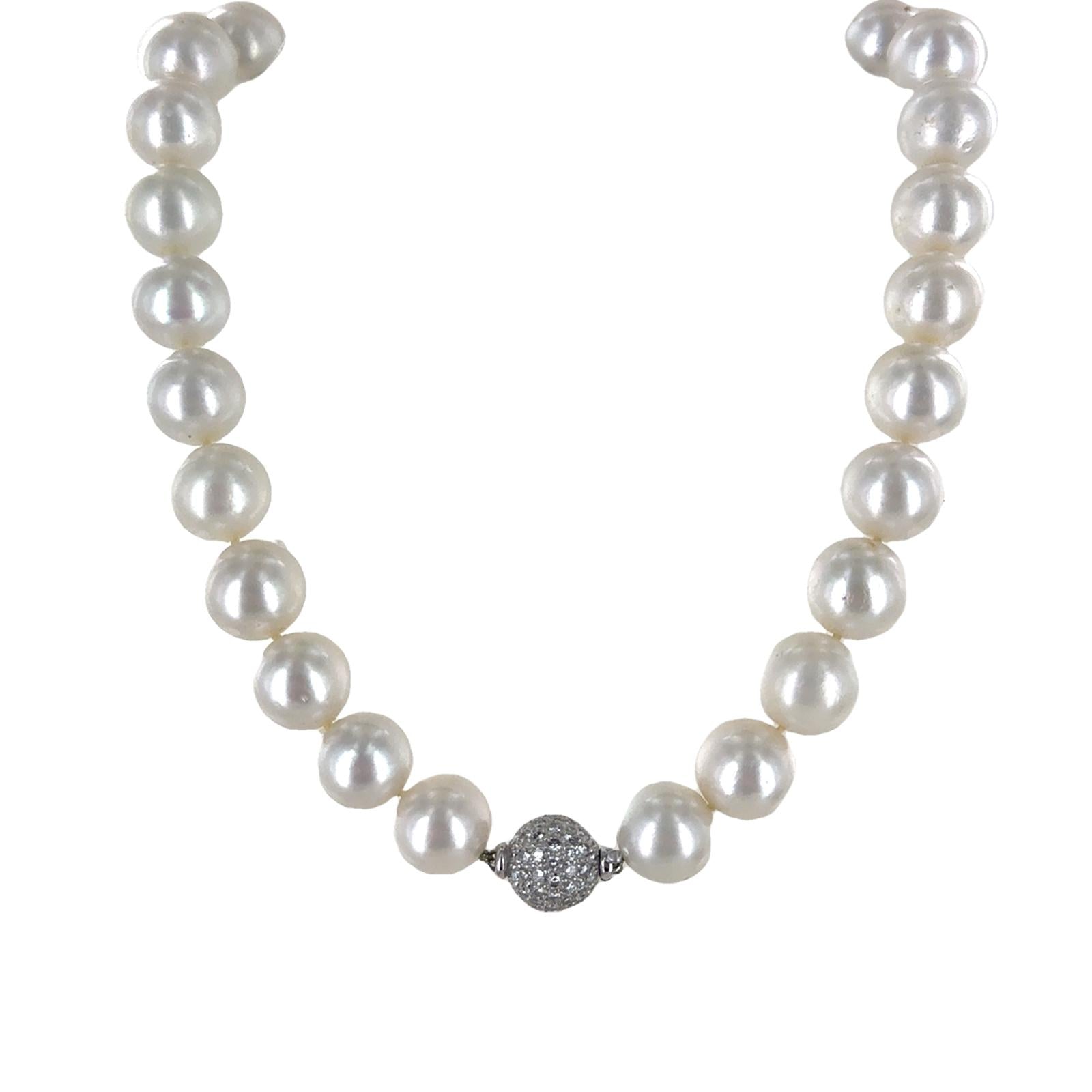 South Sea Pearl Diamond Necklace 18 Karat White Gold Ball Clasp 16.5 Inches