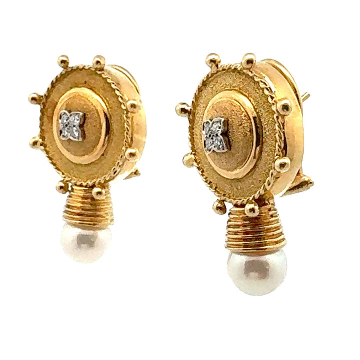 Diamond 18 Karat Yellow Gold Pearl Drop Leverback Modern Earrings