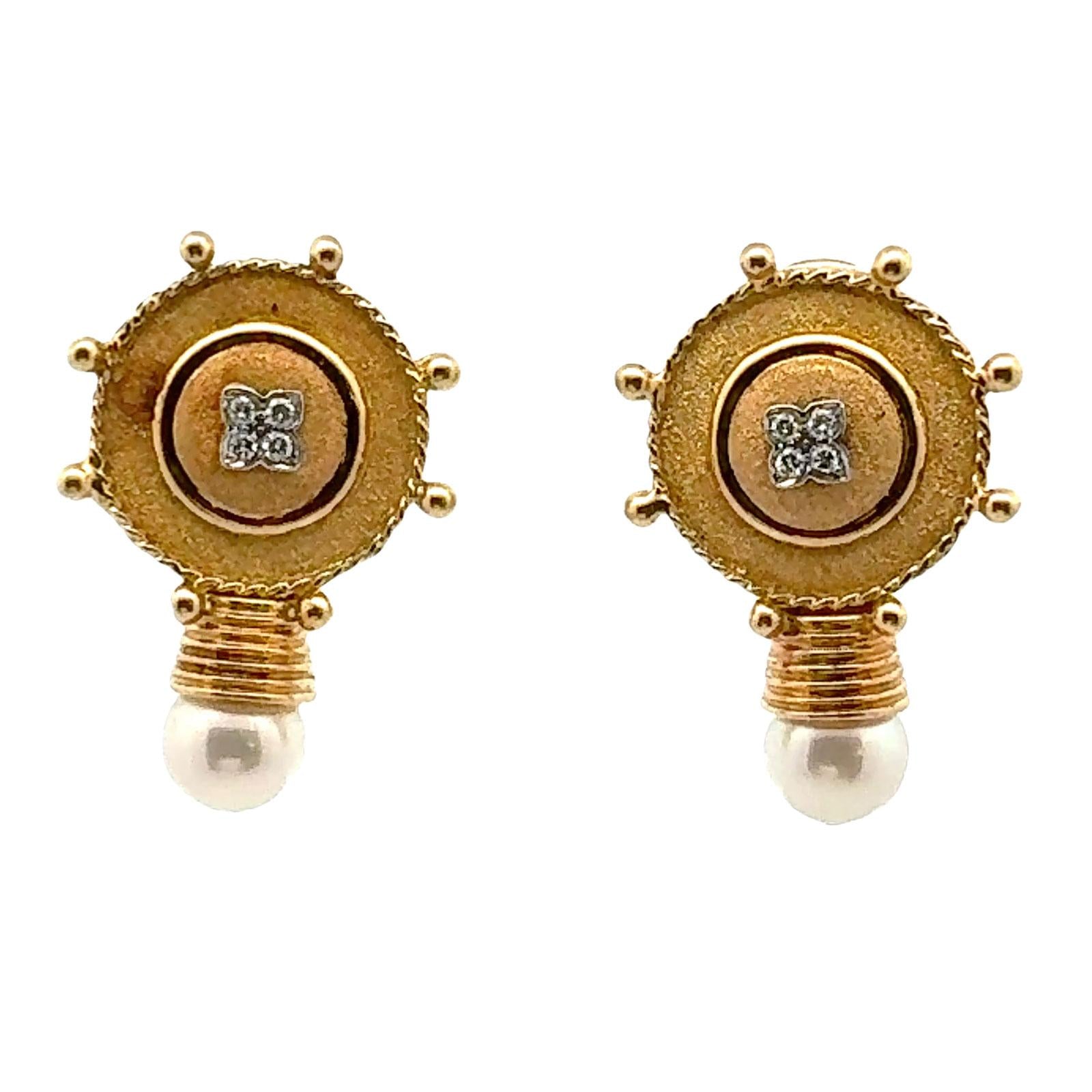 Diamond 18 Karat Yellow Gold Pearl Drop Leverback Modern Earrings