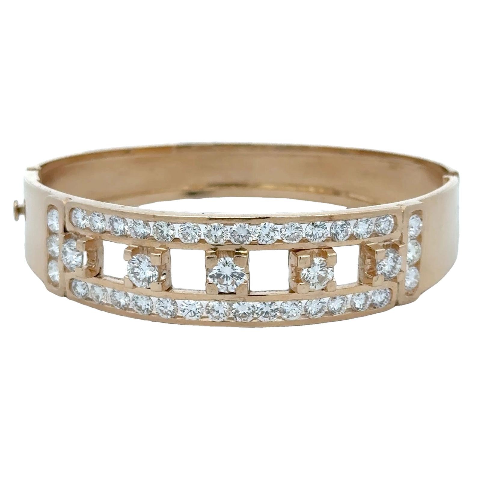 5.25 CTW Round Brilliant Diamond 18 Karat Yellow Gold Hinged Bangle Bracelet