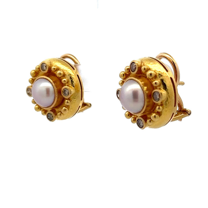 Elizabeth Locke Diamond Pearl 19 Karat Yellow Hammered Gold Clip-On Earrings