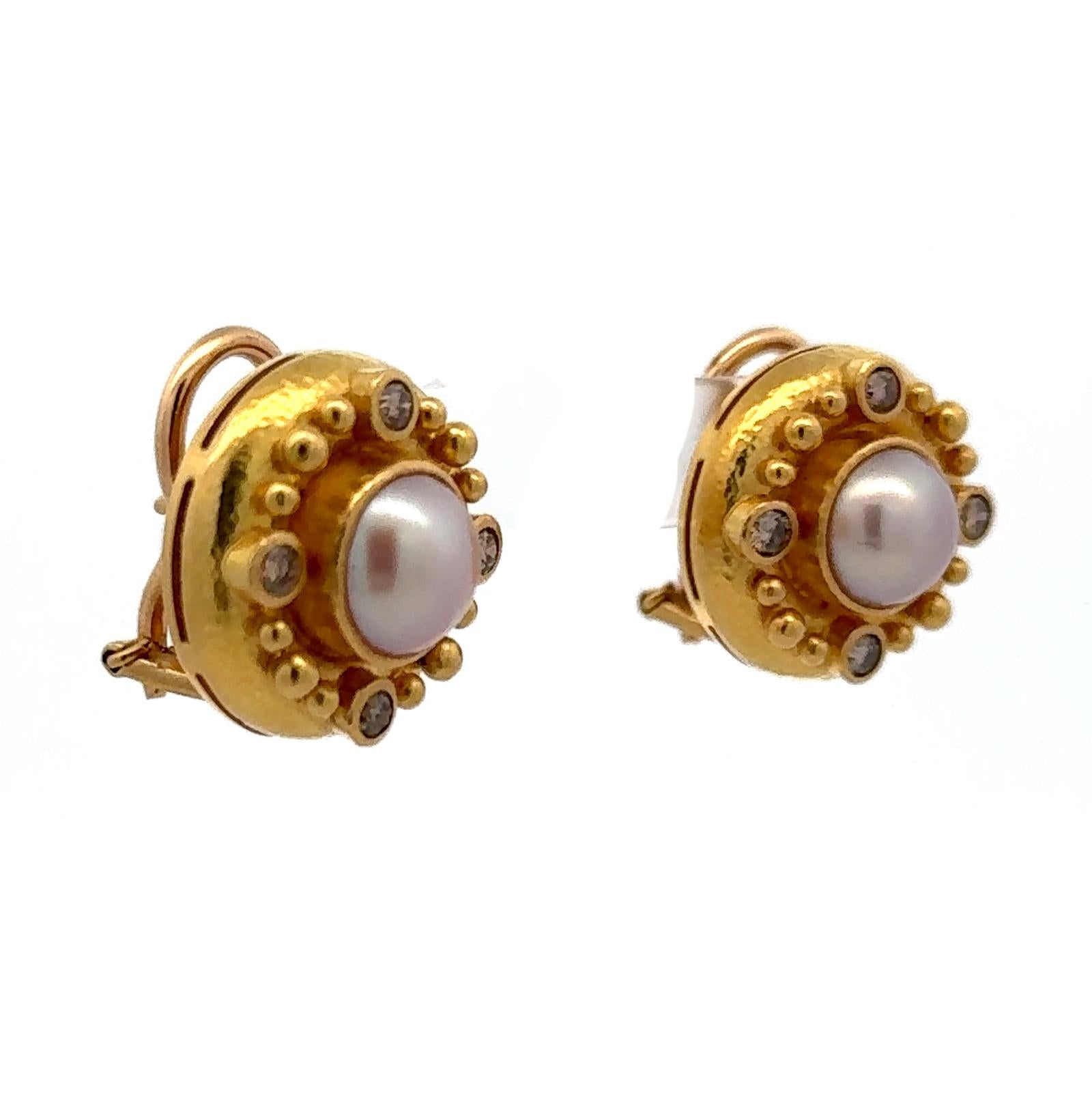 Elizabeth Locke Diamond Pearl 19 Karat Yellow Hammered Gold Clip-On Earrings