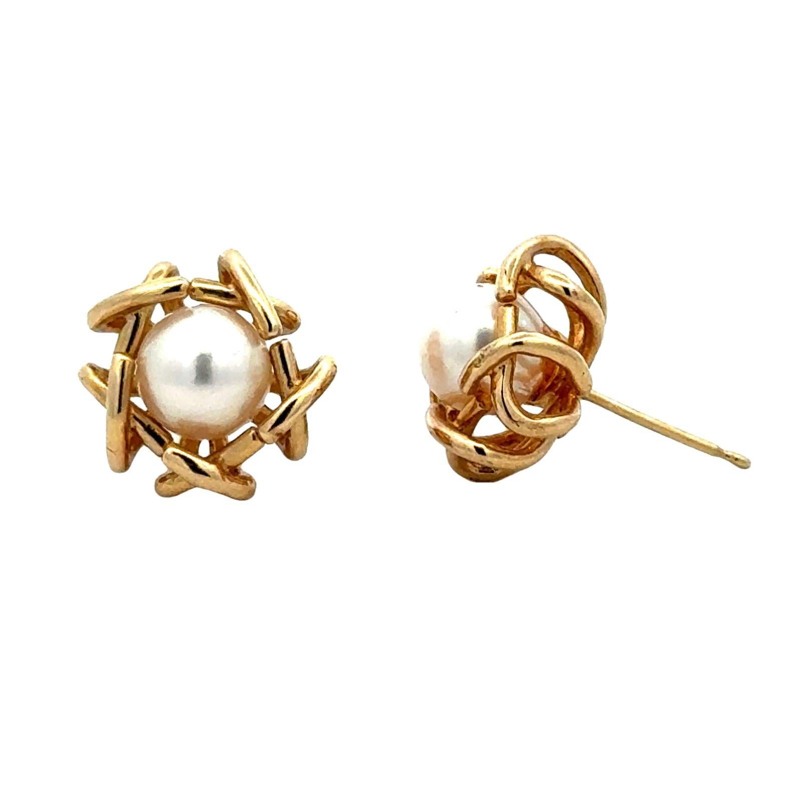 Cultured Pearl 14 Karat Yellow Gold Stud Circular Earrings