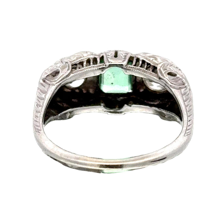 Art Deco Emerald Old European Cut Diamond 18 Karat White Gold Ring