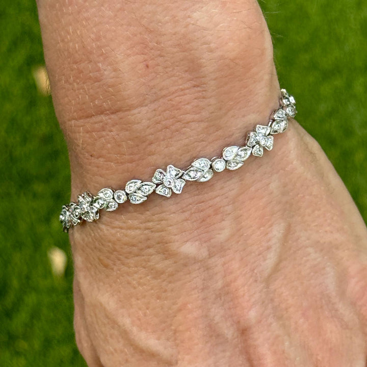 1.00 CTW Round Brilliant Diamond Platinum Floral Design Bracelet