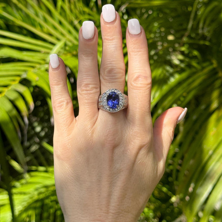 6-Carat Oval Tanzanite Diamond 18 Karat White Gold Cocktail Ring