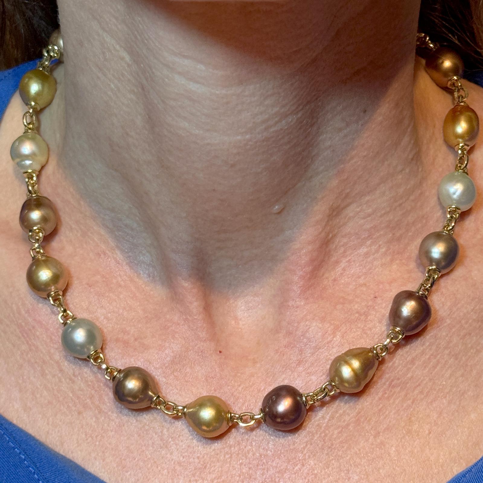 Yvel Satin Sea Tahitian Pearl 18 Karat Yellow Gold Necklace