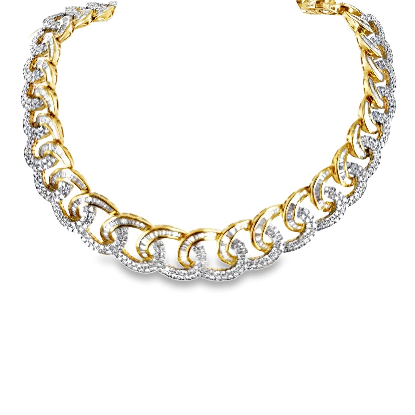 56-Carat Diamond 18 Karat Yellow Gold Scalloped Choker Estate Necklace