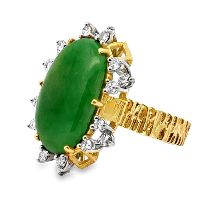 Vintage Cabochon Jade Diamond 18 Karat Yellow Gold Cocktail Ring