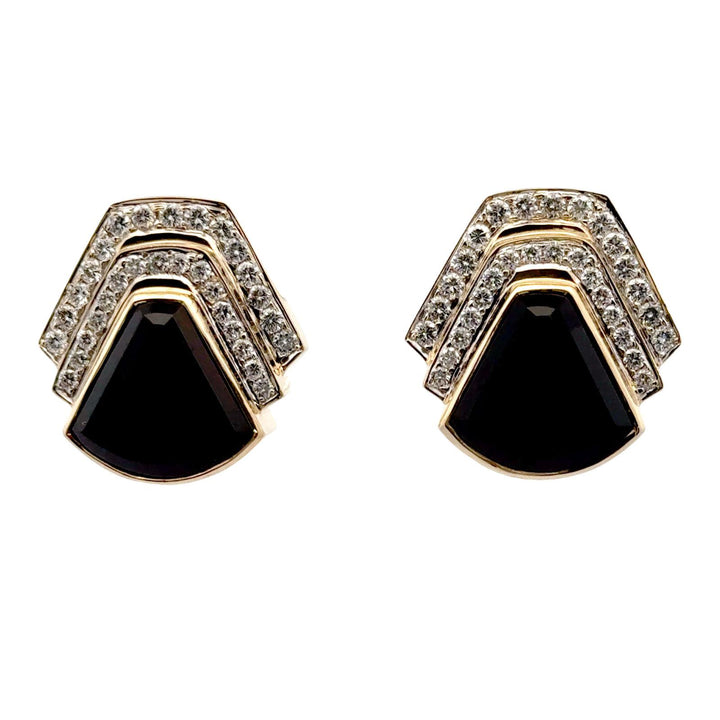 Late 20th Century Diamond Onyx 18 Karat Yellow Gold Leverback Earrings