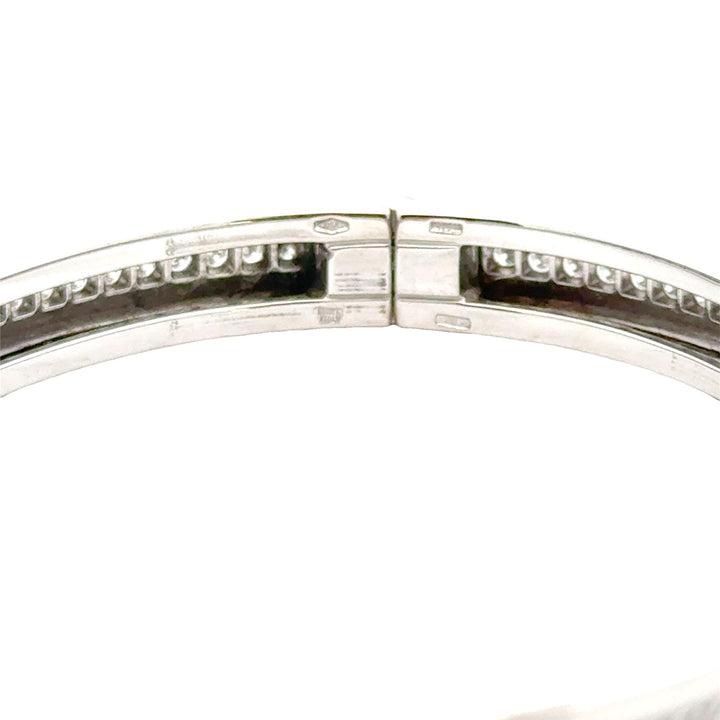 Bvlgari B Zero1 Diamond 18 Karat White Gold Modern Hinged Bangle Bracelet