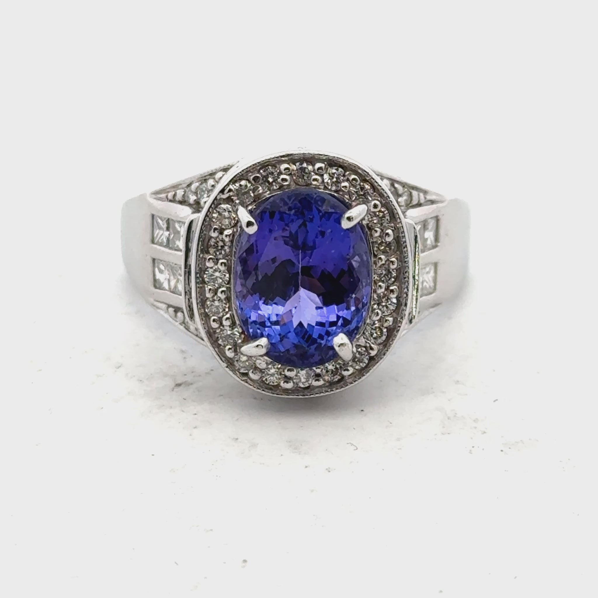 6-Carat Oval Tanzanite Diamond 18 Karat White Gold Cocktail Ring