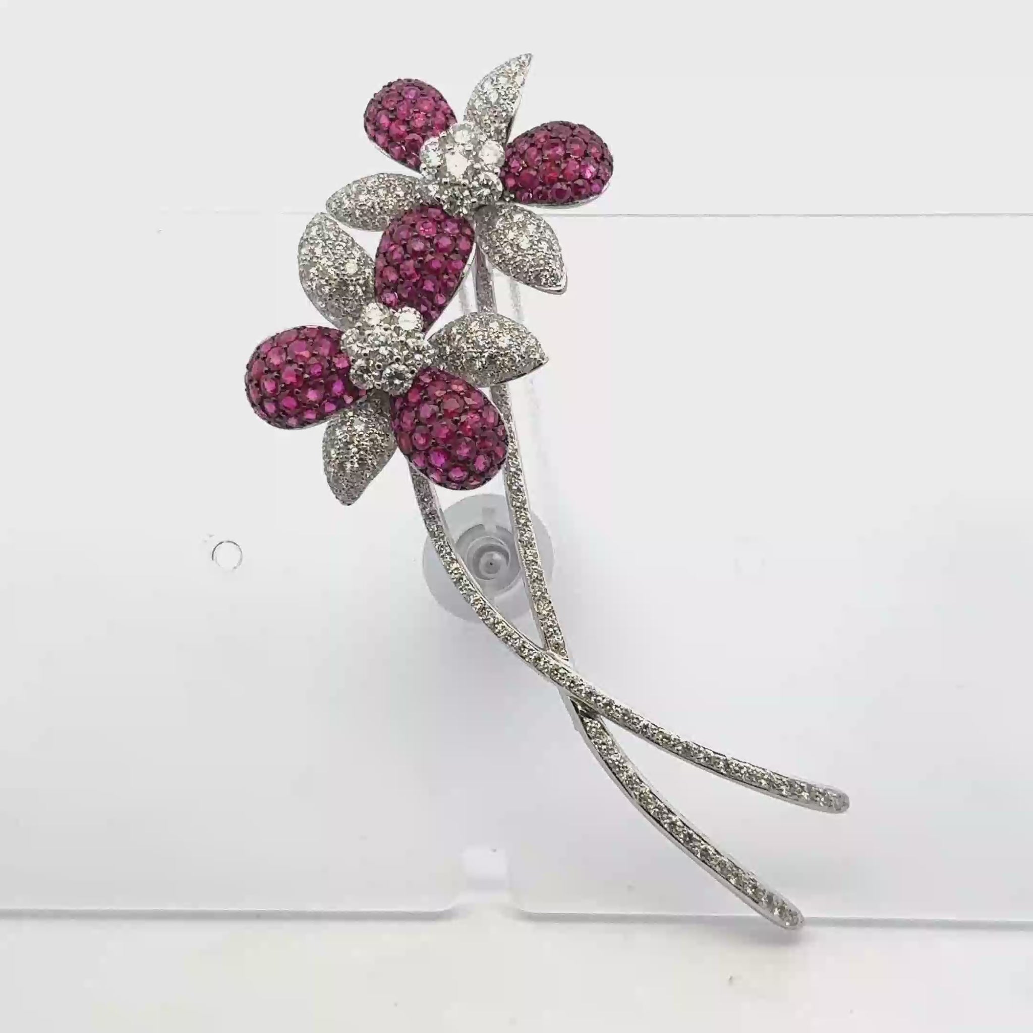 Diamond Ruby Floral 18 Karat White Gold Vintage Brooch